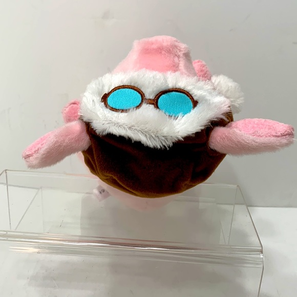 Hamlet flying pig plush toy - Picture 7 of 11